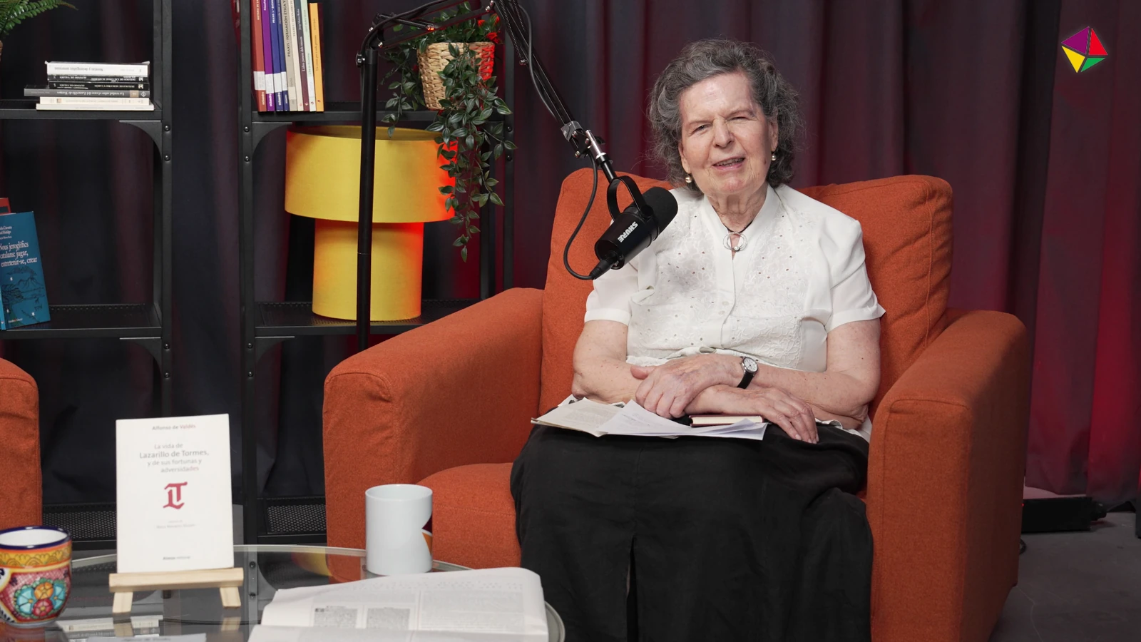 Rosa Navarro Durán durante su conversación en ConFarolas